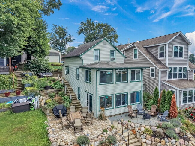 Building Photo - 3576 Portage Point Blvd