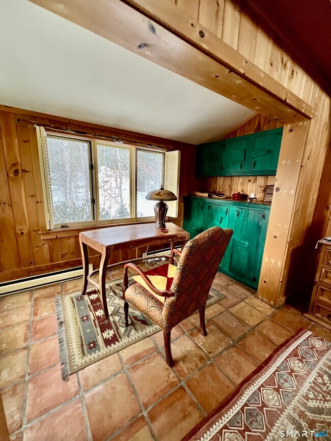 Building Photo - 290 Cliffside Dr