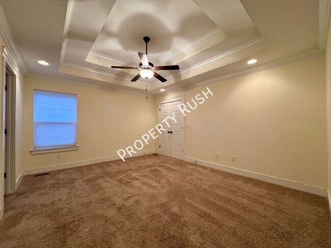 Building Photo - 6477 Olin Ln