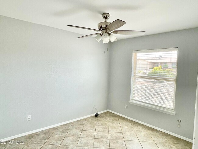 Building Photo - 11417 Rex Baxter Dr