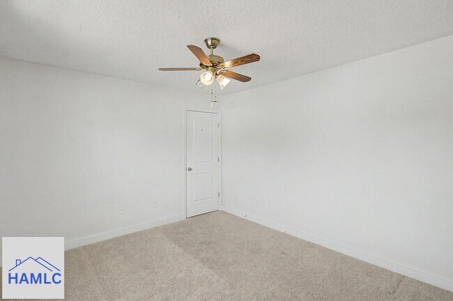 Building Photo - 965 Meloney Dr