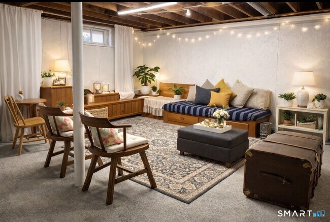 Building Photo - 394 Clintonville Rd