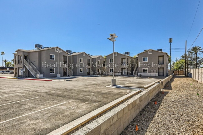 Building Photo - 7010 N 80th Ave
