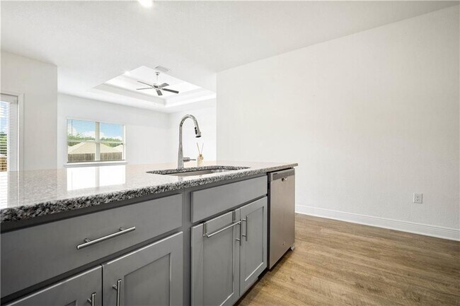 Building Photo - 13137 Cavalier St