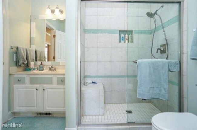 Building Photo - 4 br, 3 bath House - 6826 Surrey Rd