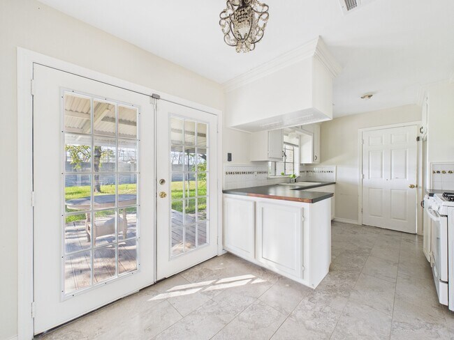 Building Photo - 3035 Guese Rd