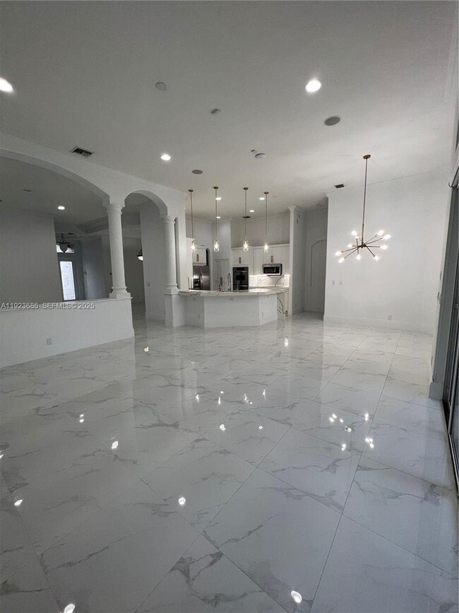 Building Photo - 6013 NW 56th Dr