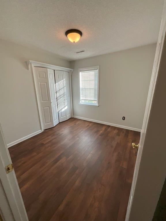 Building Photo - Newly Renovated 3BR/2BA in Lanvale Trace