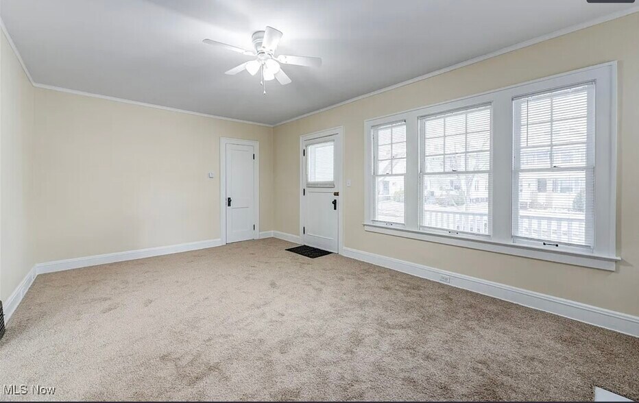 Building Photo - 2085 Chesterland Ave