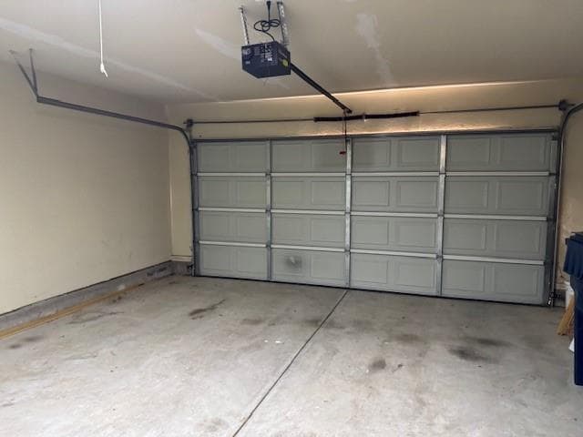 Building Photo - 15412 S Calm Wind Dr