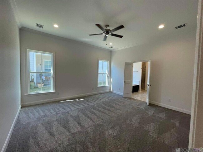 Building Photo - 7508 Griffon Dr