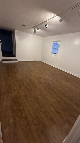 Building Photo - 3034 Fieldview Dr