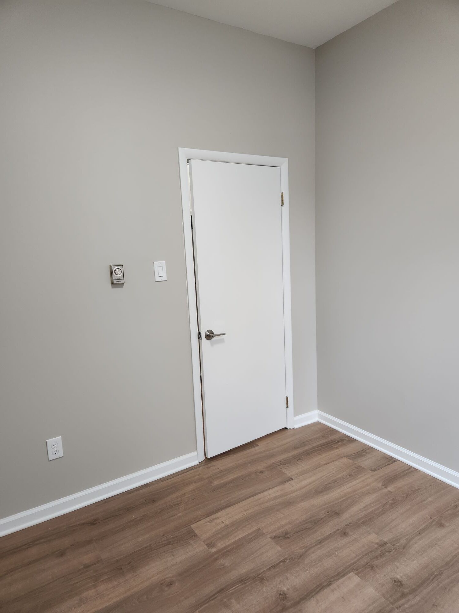 Building Photo - 61 W Oakland Ave