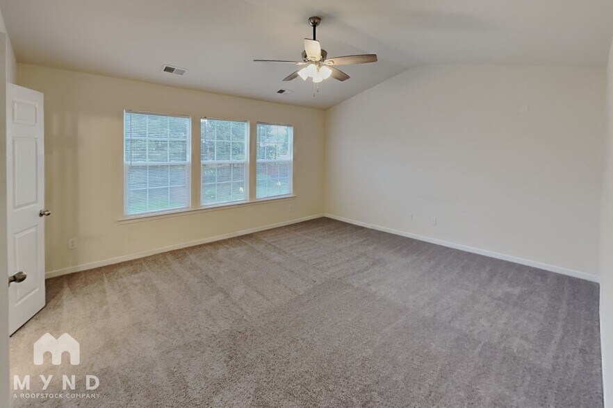 Building Photo - 10629 Claude Freeman Dr