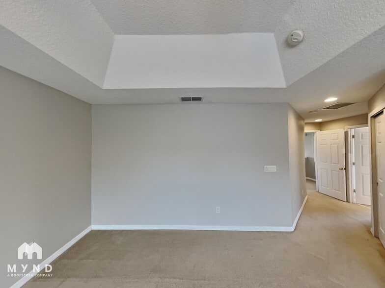 Building Photo - 1460 Travertine Terrace