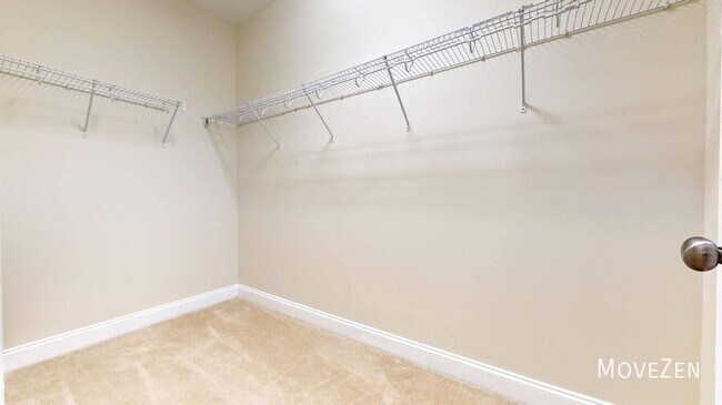Building Photo - 371 Roberts Ridge Dr