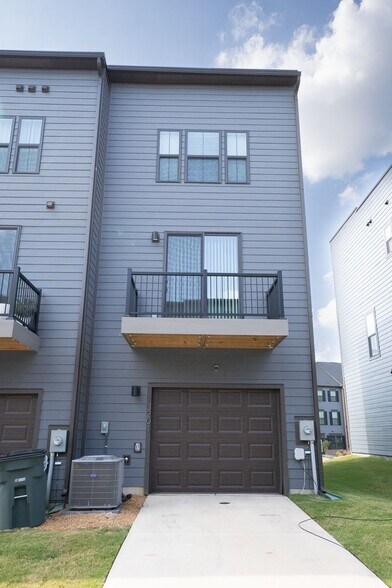 Building Photo - 3201 Coquina Ln