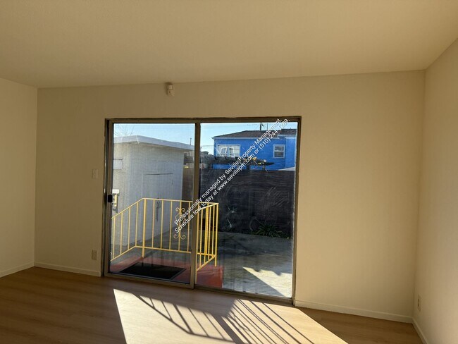 Building Photo - Berkeley Gem w/plenty of outdoor space...available now!