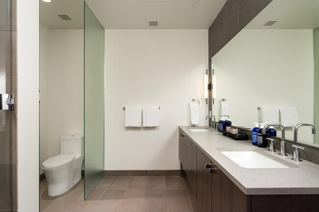 Building Photo - 4 Boathouse Way