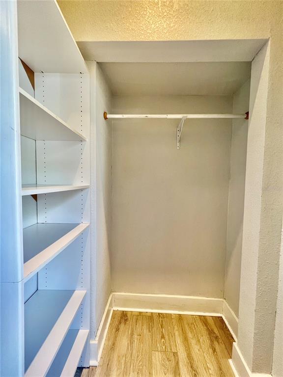 Building Photo - 111 W Amelia Ave