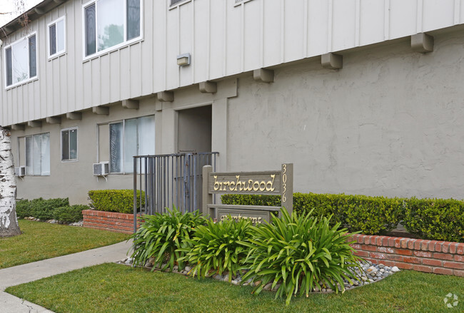 Building Photo - Birchwood Apartments