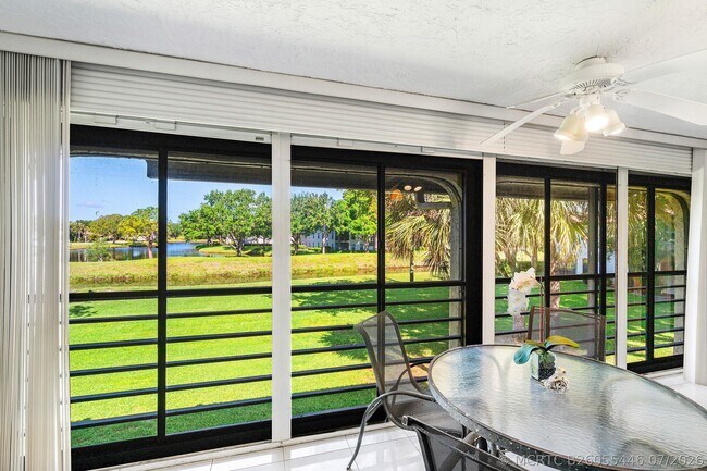 Building Photo - 10137 Mangrove Dr