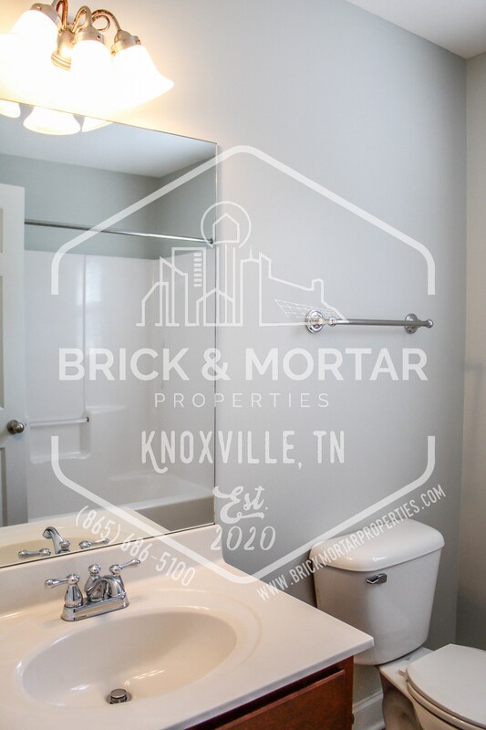Building Photo - 5722 Rhyne Cove Ln