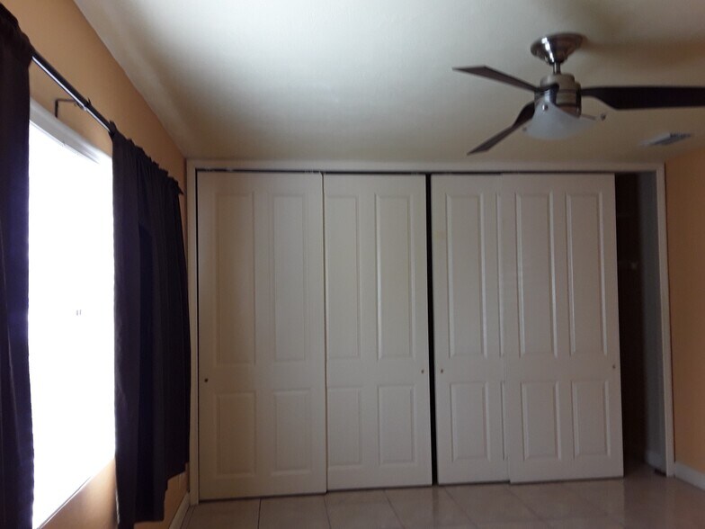 Bedroom - 2881 NE 32nd St