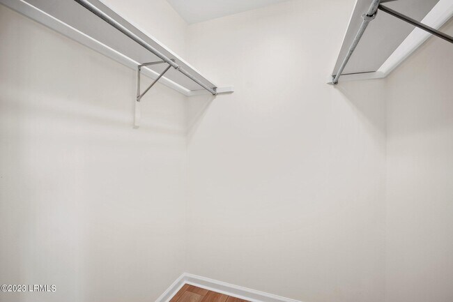 Building Photo - 7 Grandiflora Ln