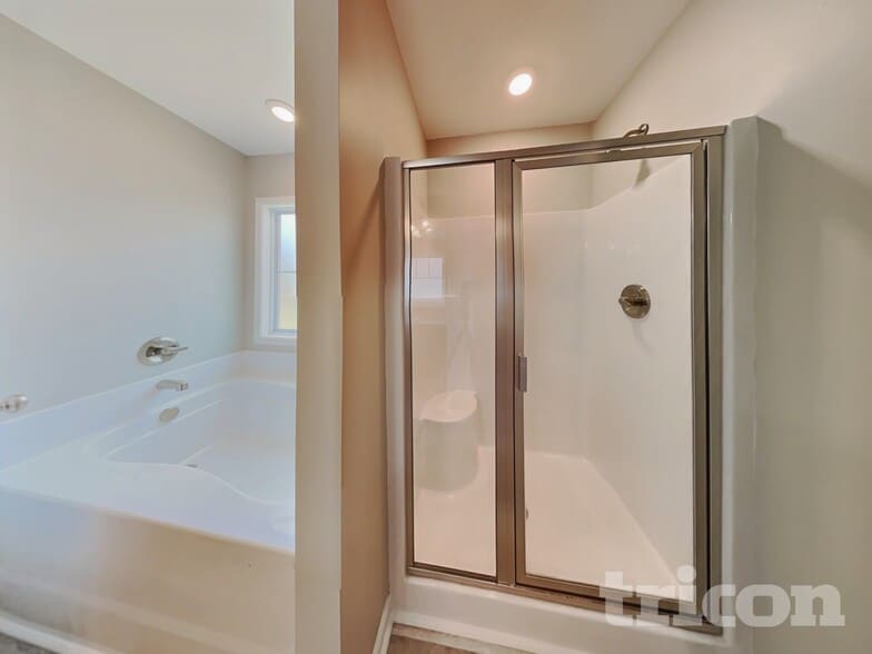 Building Photo - 422 Providence Plantation Cir