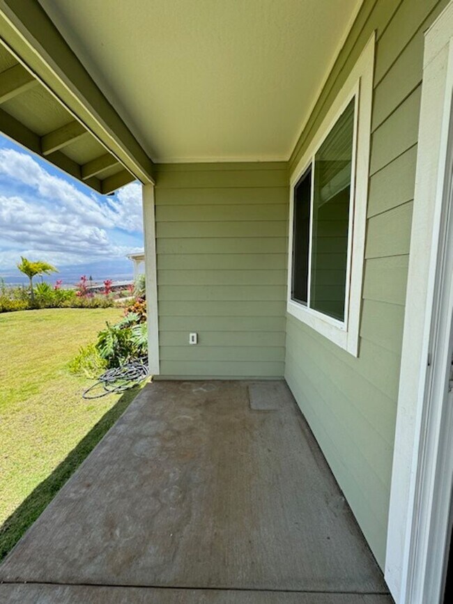 Building Photo - 213 Kilioopu Street