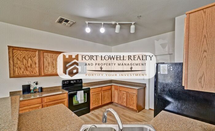 Building Photo - 8169 W Groom Creek Rd