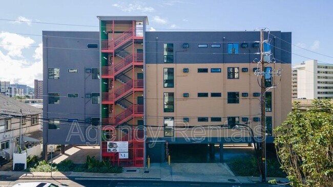 Building Photo - 1407 Pensacola St