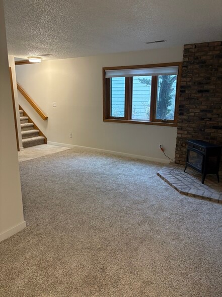 Building Photo - 830 Dover St