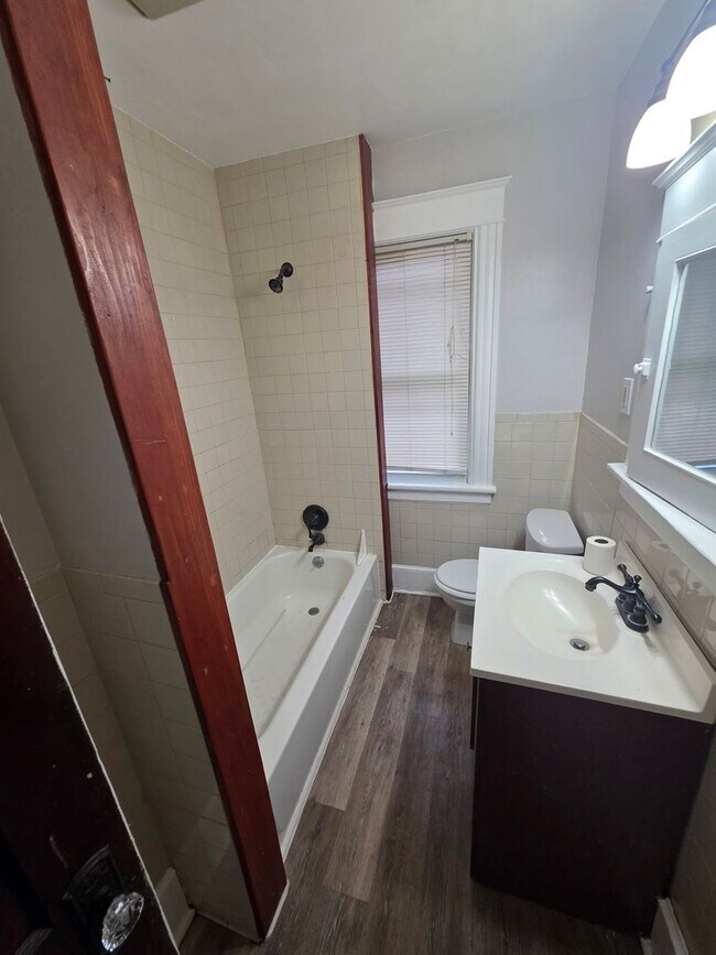 Building Photo - 29 Marshall St