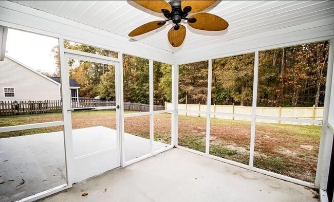 Building Photo - 540 Beverly Dr