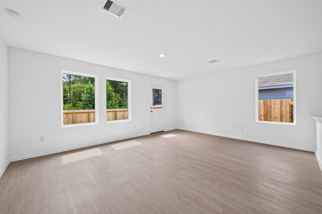 Building Photo - 25568 Rose Creek Dr