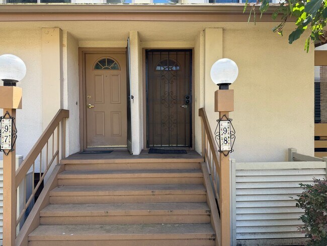 Building Photo - Fully Furnished Condo in the Heart of San Diego | 2 Parking Spaces, In-Unit Laundry, & Luxury Ame...