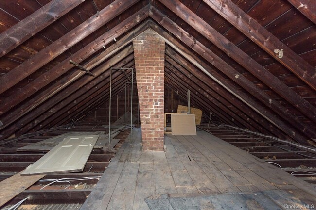 Building Photo - 75 12th Ave