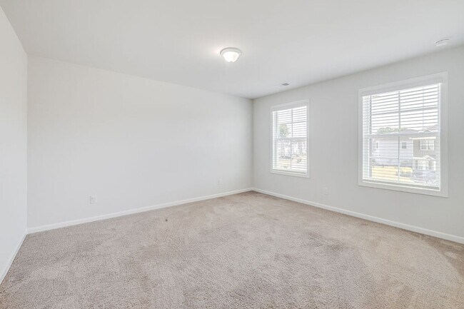 Building Photo - 124 Jennie Dr