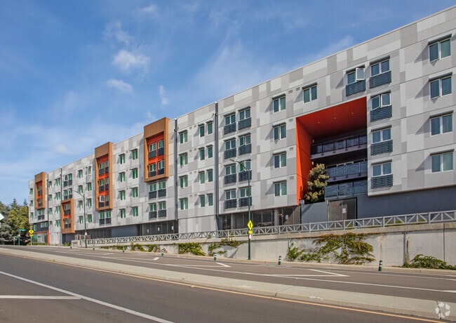 Building Photo - Park Avenue Senior