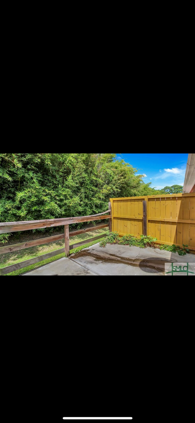 Back Patio - 400 Tibet Ave