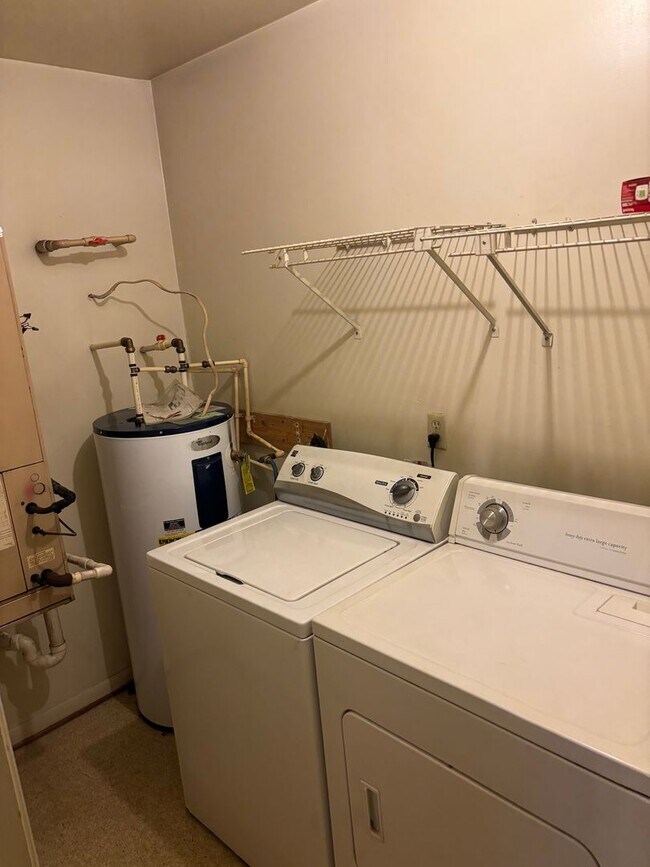 Building Photo - 138 Green Turtle Ln