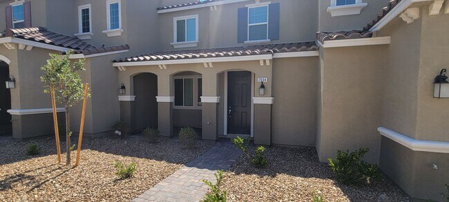 Building Photo - Bright & Spacious 3-Bedroom Home in Inspirada