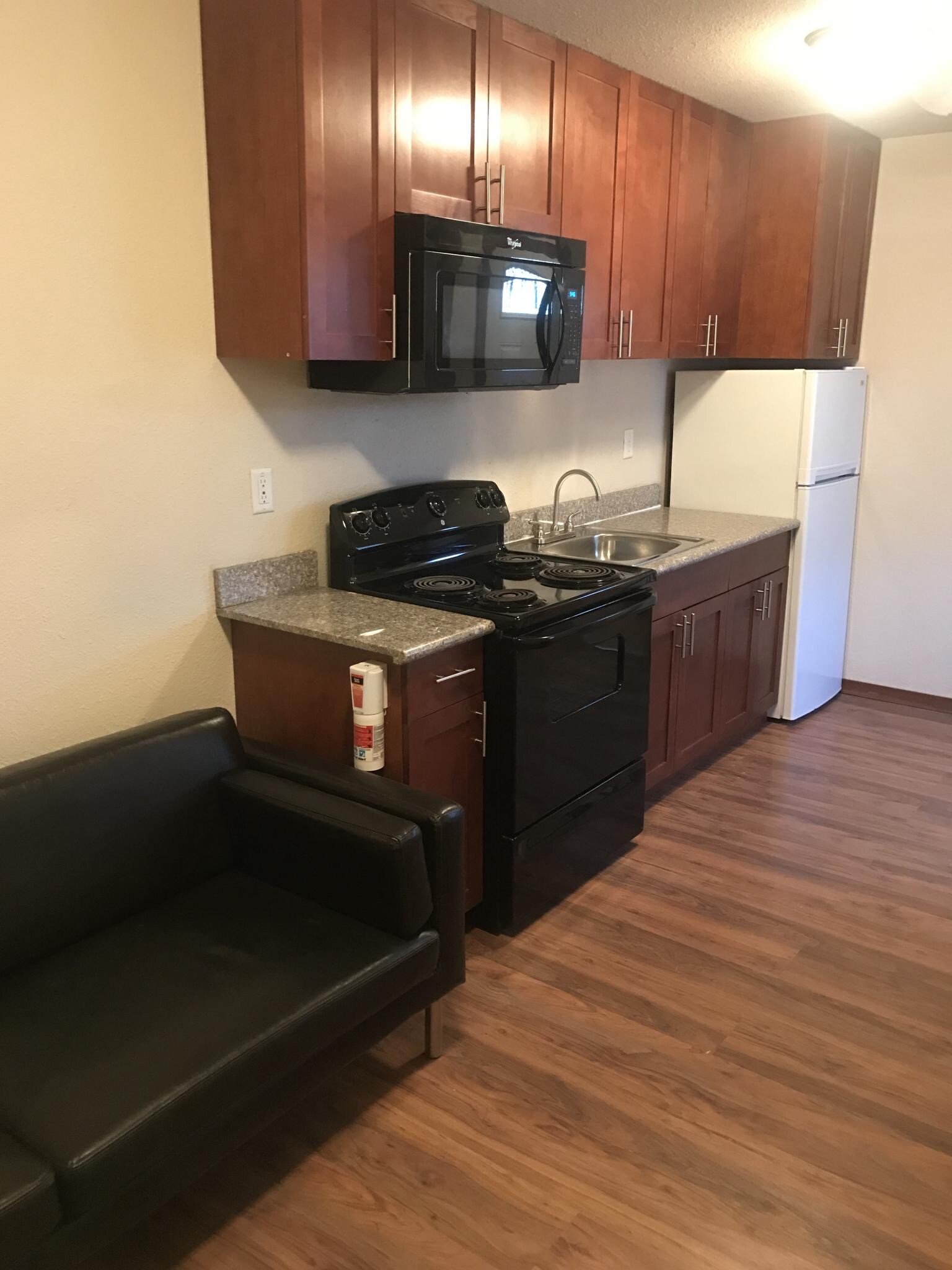 Building Photo - 200 N W Anderson St