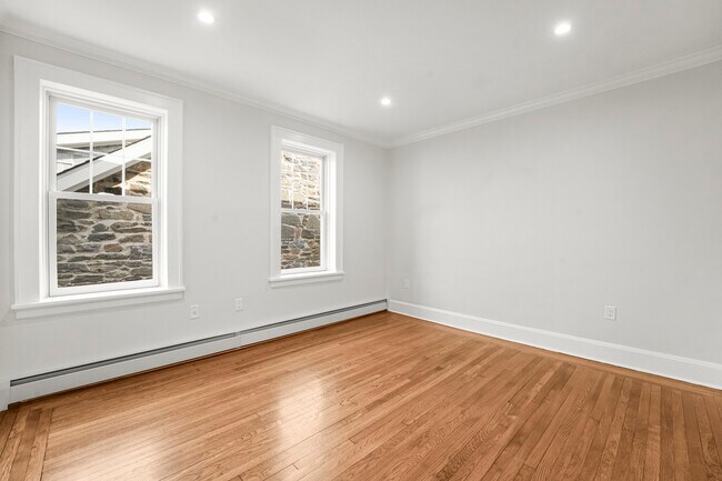 Building Photo - 311 Hamilton Ave