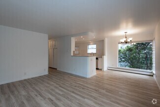 Building Photo - 2021