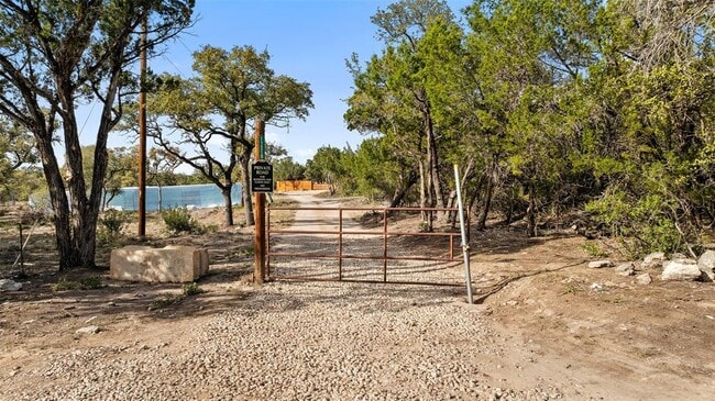 Building Photo - 17210 W Beach Rd