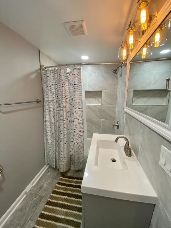 Building Photo - 1165 Cleveland St