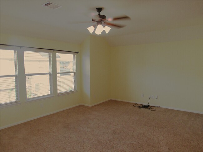 Building Photo - 17043 Amarose Dr
